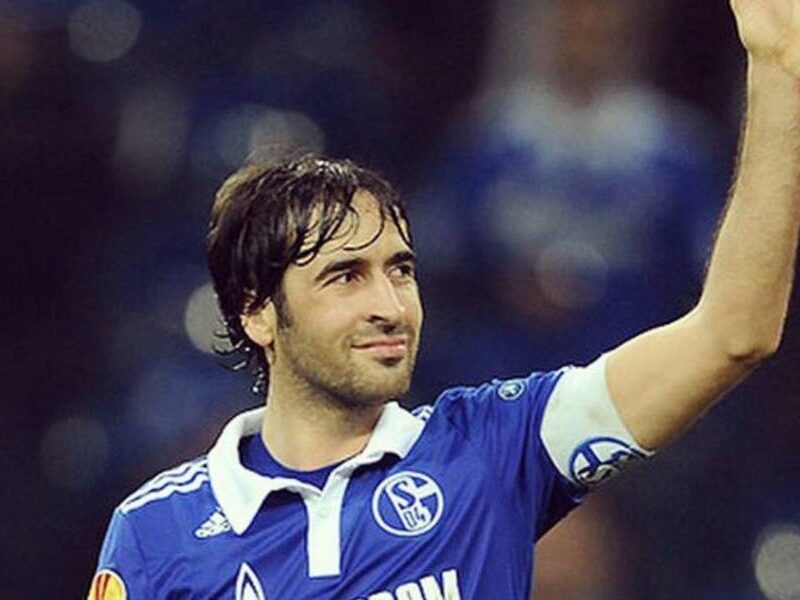 Raul Gonzalez en el Schalke 04