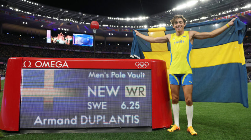 Armand Duplantis bate el récord mundial